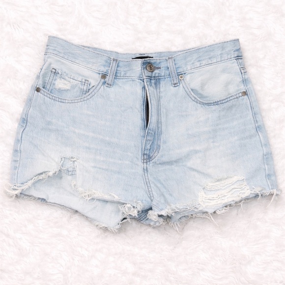 Uniqlo Pants - Uniqlo Light Wash Distressed Denim Shorts Women’s Size 27 Frayed Hem Summer